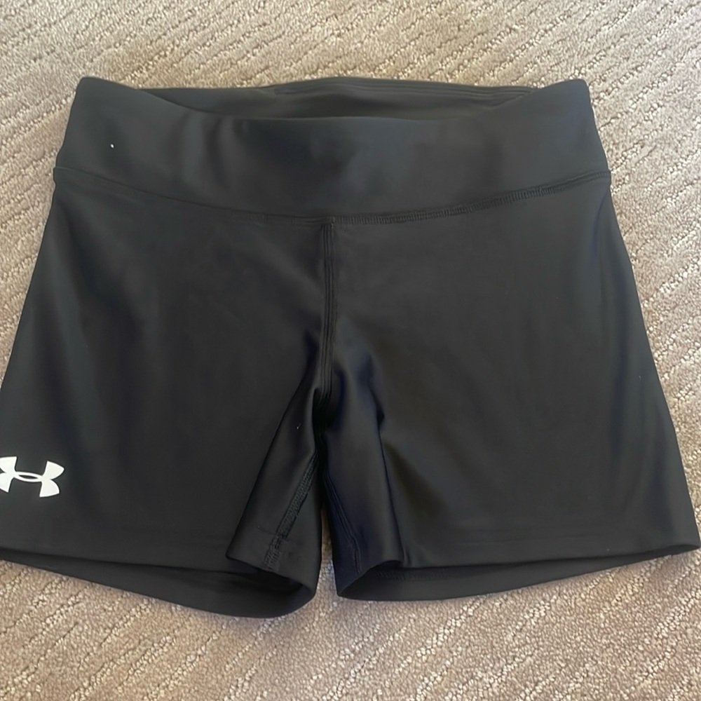 Black under armor spandex size medium. Never worn